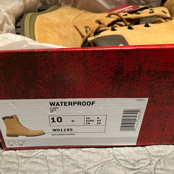 WOLVERINE 💦WATERPROOF 8" WORK BOOT 🥾SIZE 10, NEW WITH TAGS, SOFT TOE LEATHER - Picture 2 of 6